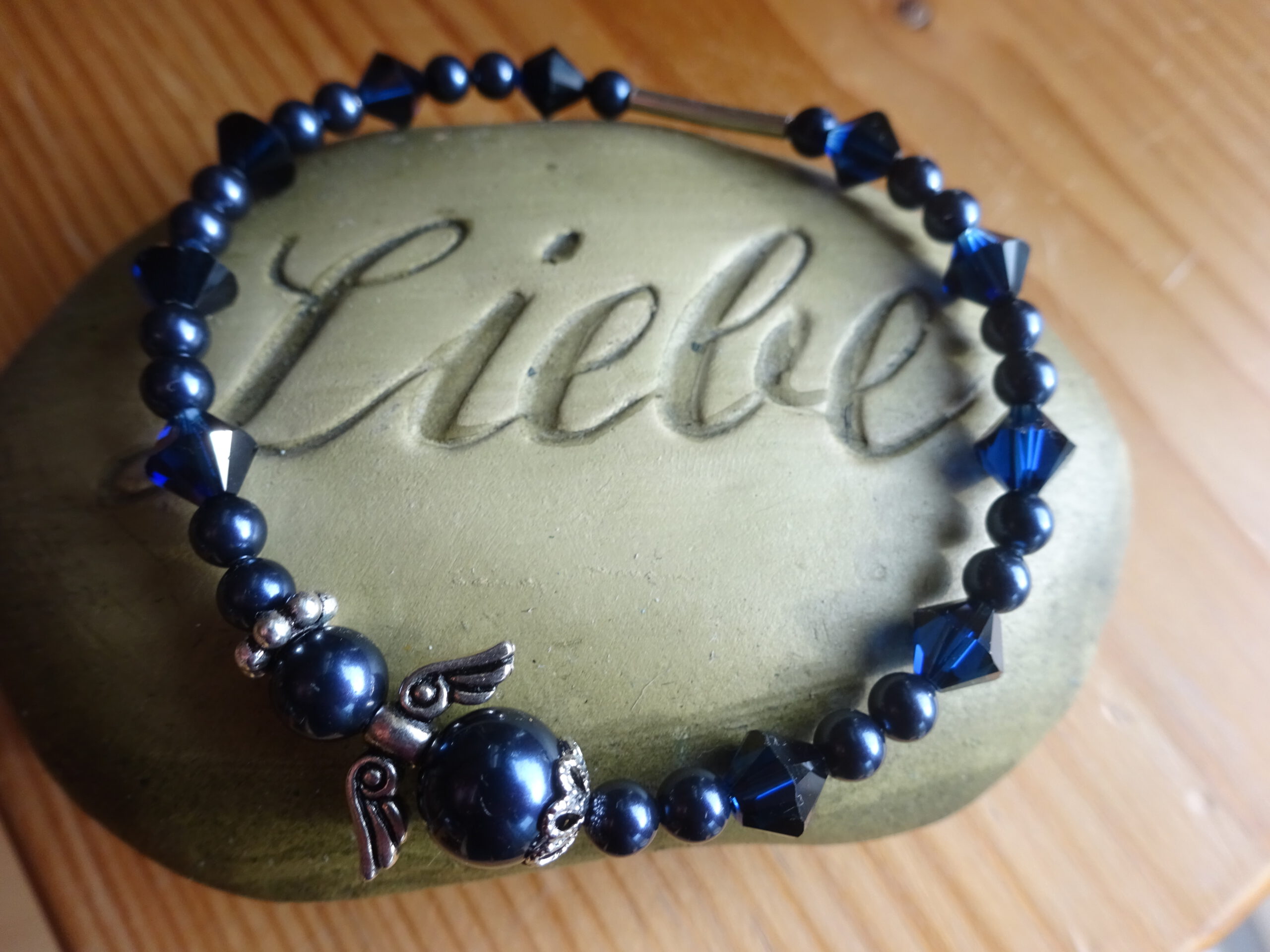 blaues Armband